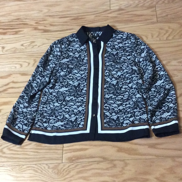 NWOT 8 Talbots black lace look button down blouse - Picture 3 of 15